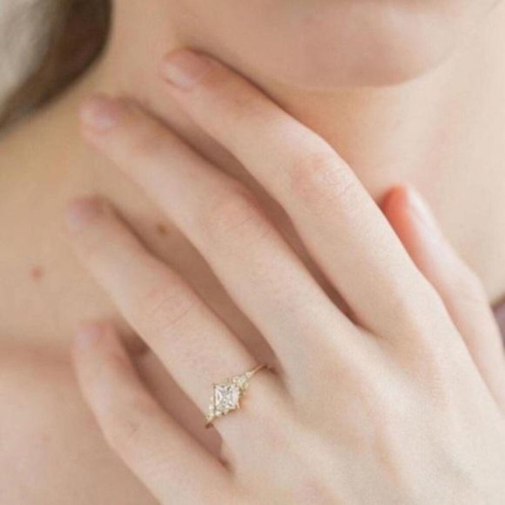 New’18K Yellow Gold White Sapphire Ring, beautiful Ring, shiny Ring. - Picture 3 of 4